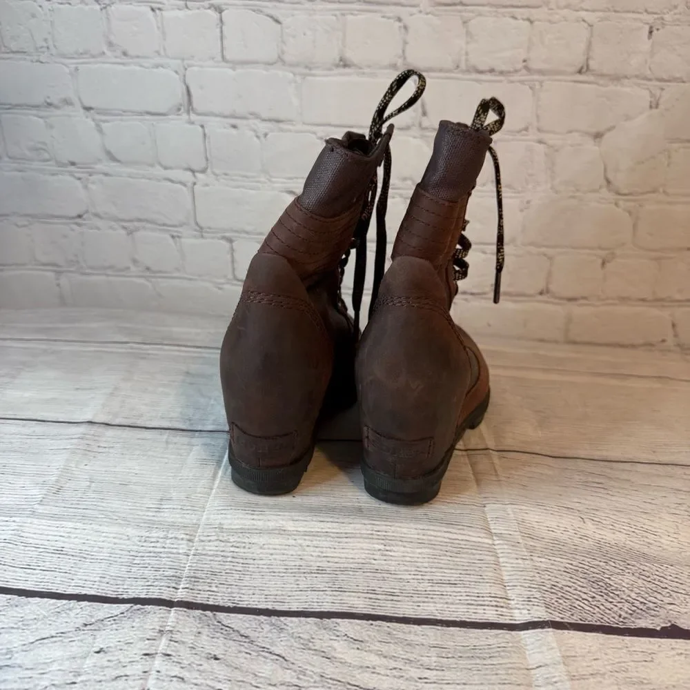 Sorel Lexie Wedges Size 8.5
